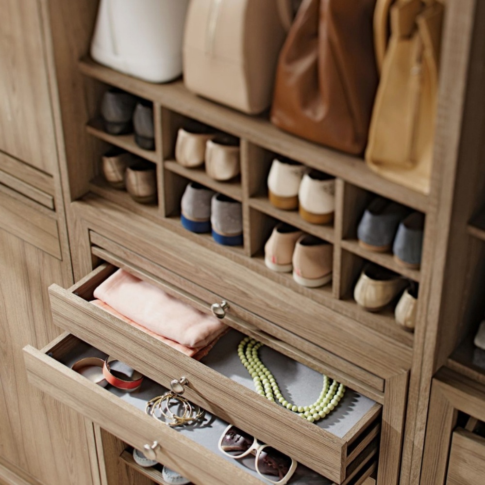 Women's Bags & Accessories